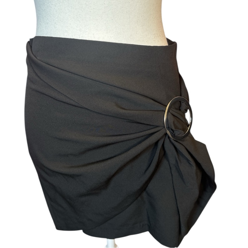 Romeo & Juliet Couture Ruched Mini Skirt NWT - Picture 7 of 7